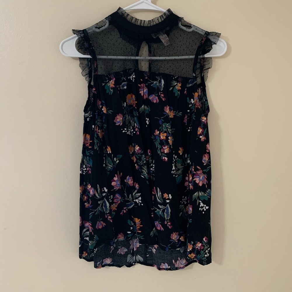 Arizona tank top, size small